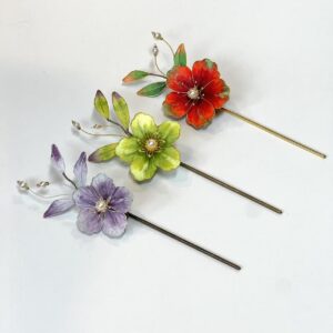 Handcrafted Floral Dip Resin Hairpin with Pearl and Bead Accents